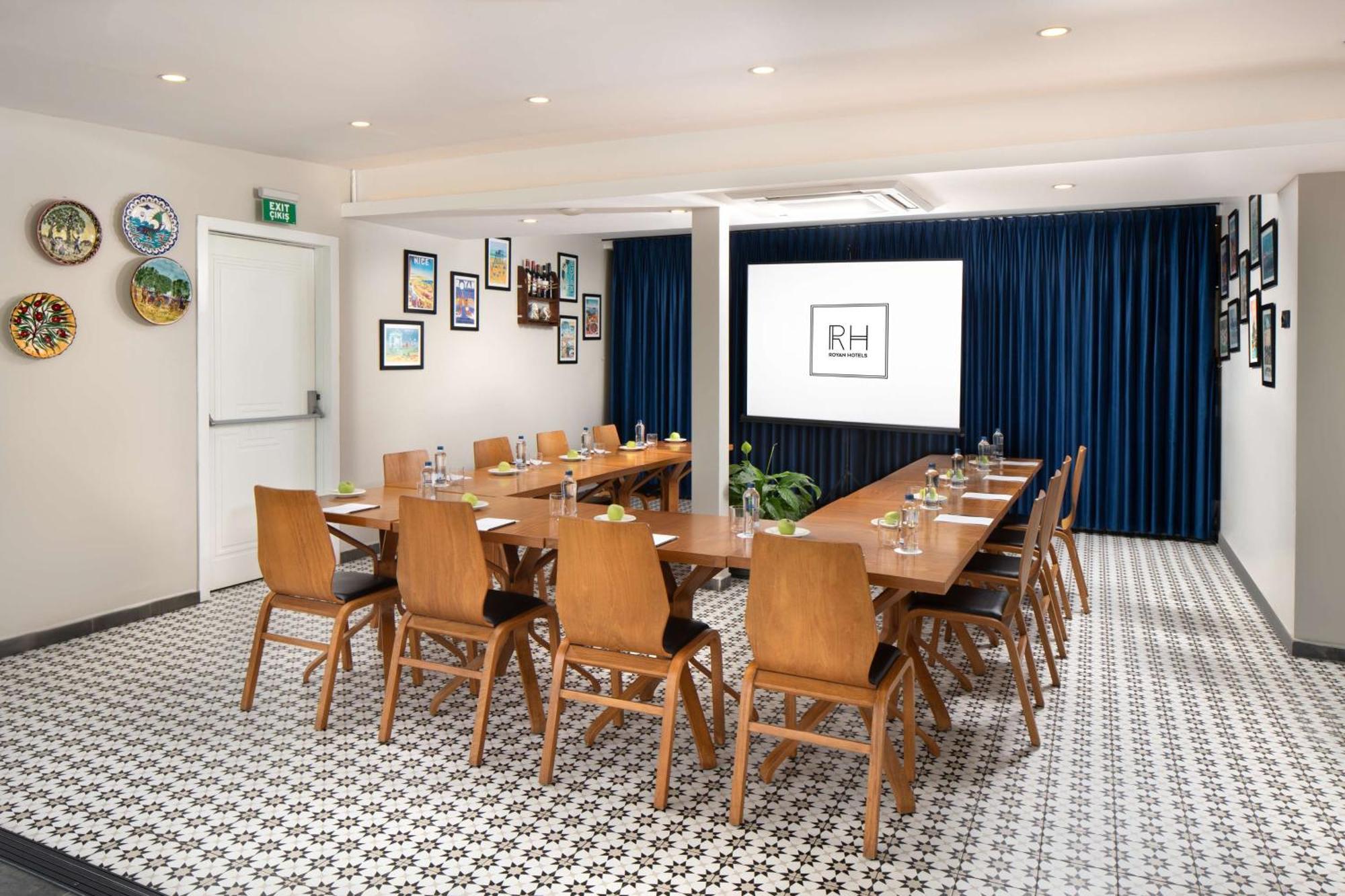 Royan Hotel Hagia Sophia, A Member Of Radisson Individuals Istanboel Buitenkant foto